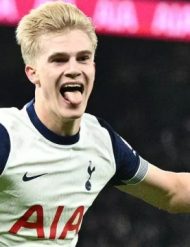 Lucas Bergvall: Tài năng trẻ 2 lần lỡ hẹn MU, tỏa sáng ở Tottenham